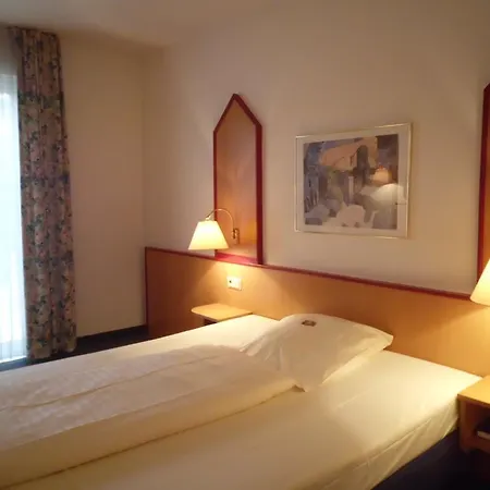 Montana Hotel Lauenau