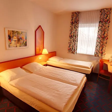 Hotel Montana 3*
