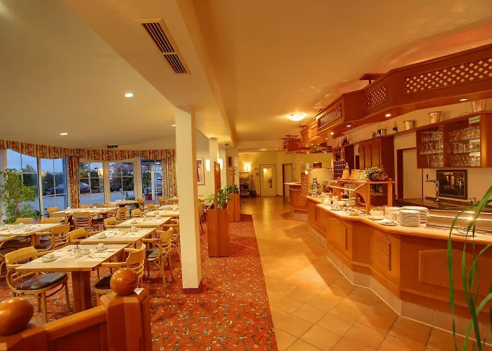 Отель Hotel Montana Lauenau