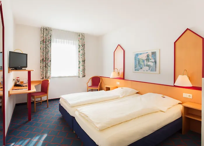 Hotel Montana Lauenau Лауэнау