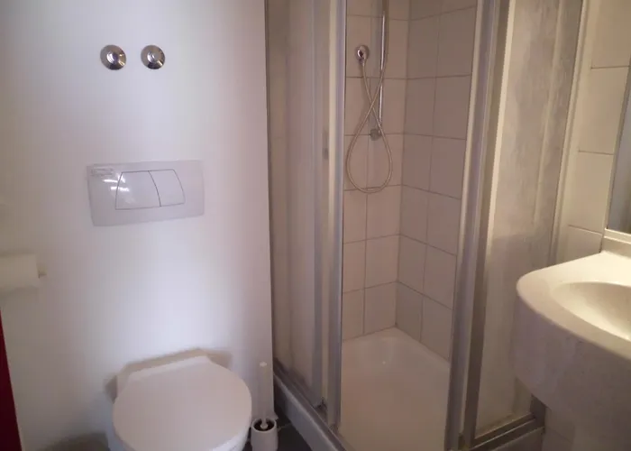 Montana Hotel 3*